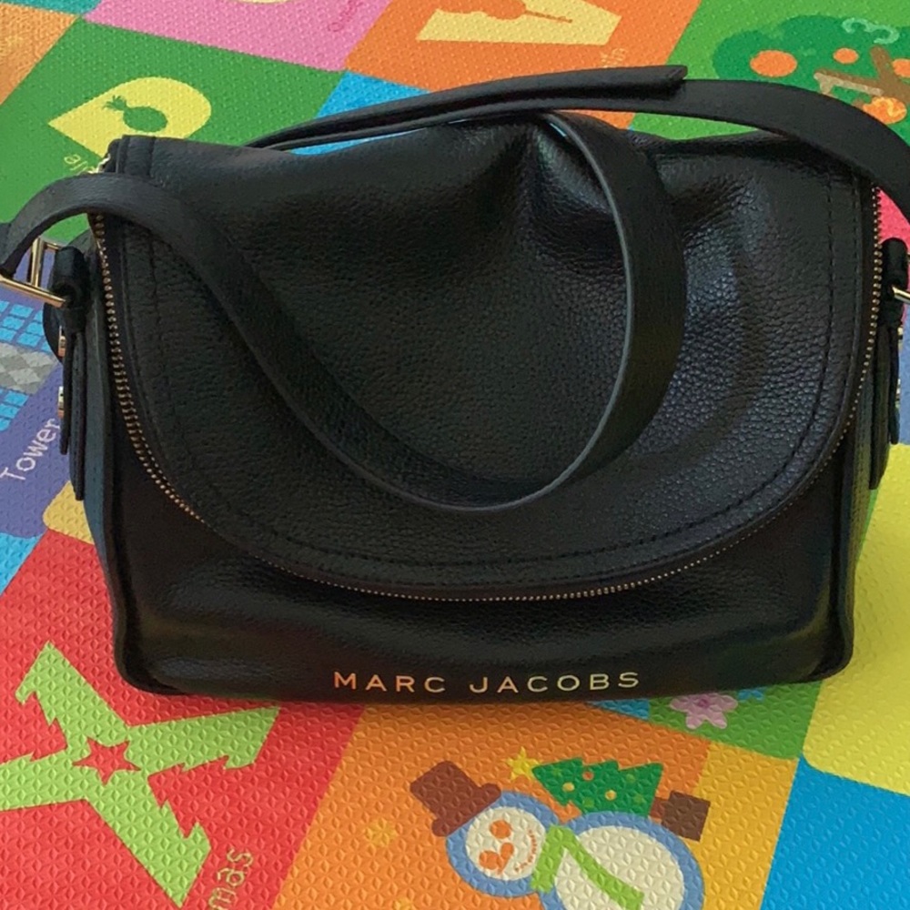 New authentic Marc Jacobs leather crossbody